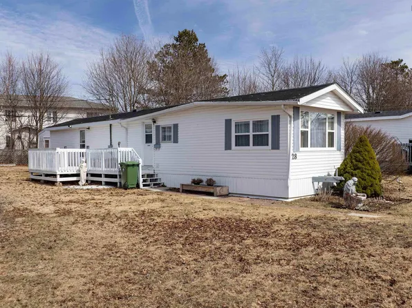 28 Liberty Ln, Amherst, NS B4H 2K6