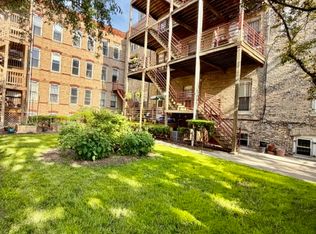 1435 N Ashland Ave #3R, Chicago, IL 60622