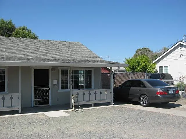 Building Photo - 28377 Ruus Rd