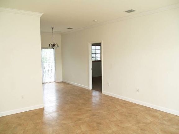 Living/Dinning Room