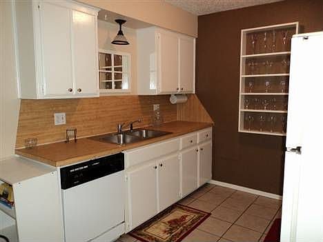 5th image of 614 Woods Dr