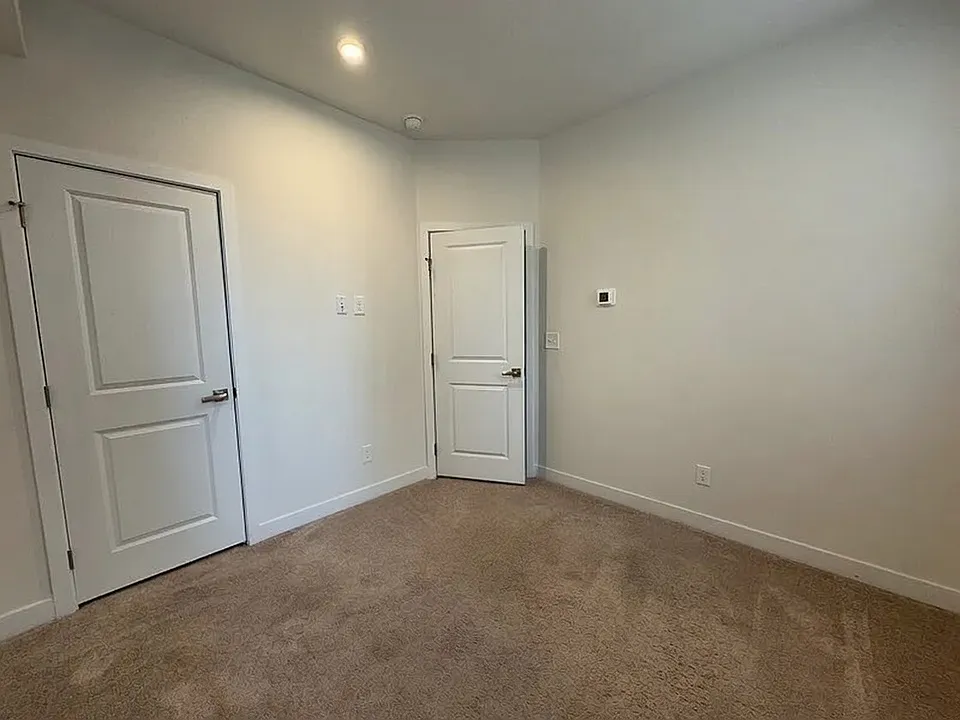 1312 Gleason Way