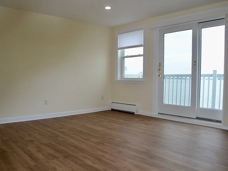 93 Sherman Ave #9 — Photo 4
