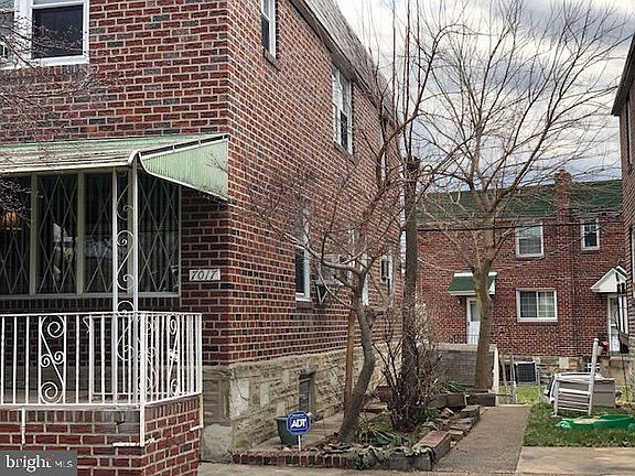 2nd image of 7017 Oxford Ave