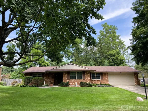 2917 Meadow Park Dr, Dayton, OH 45440