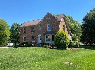 211 Chelsea Ct, Clarksville, TN 37043