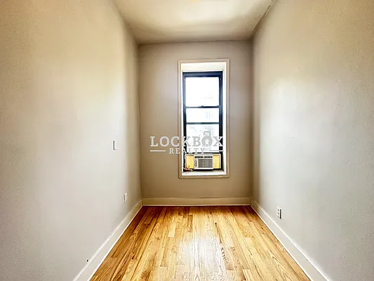 Rented by Lockbox Realty | media 20