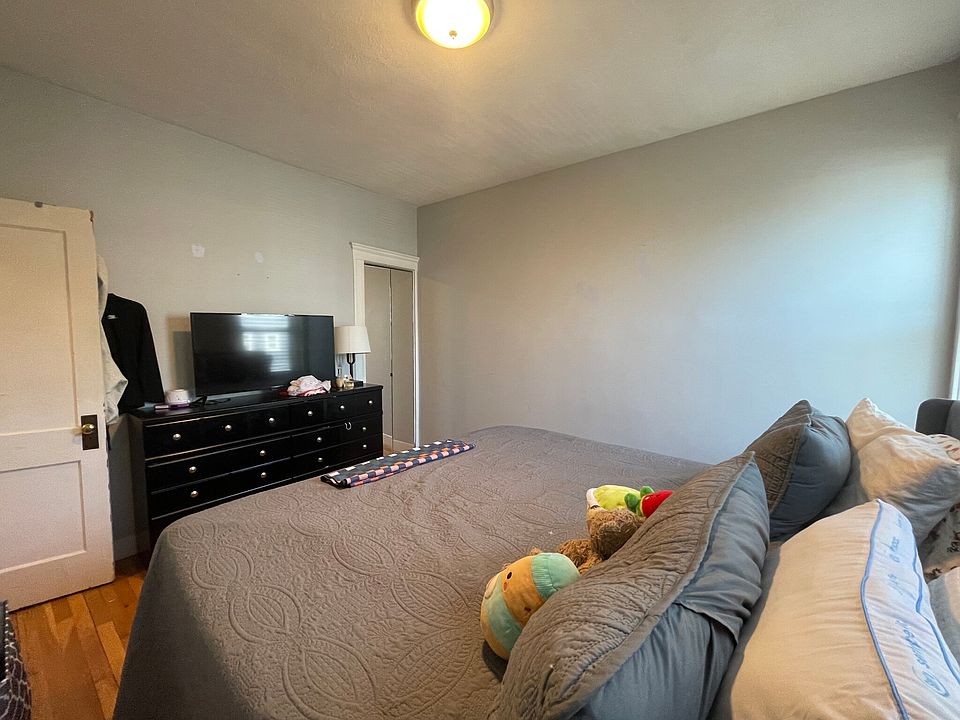 1st image of 4 Ransom Rd APT 8