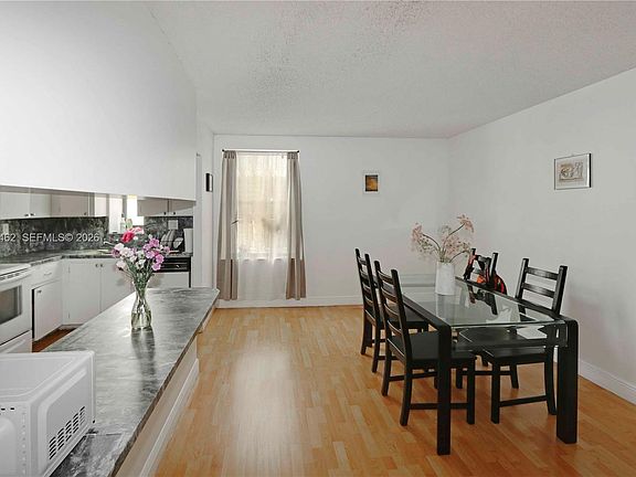 5th image of 20381 NE 30th Ave #220