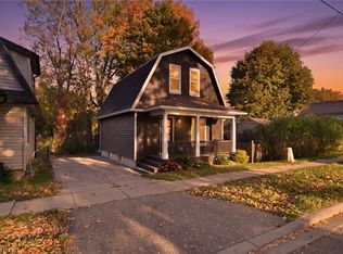 217 Queen St N, Norfolk County, ON N3Y 3Y8