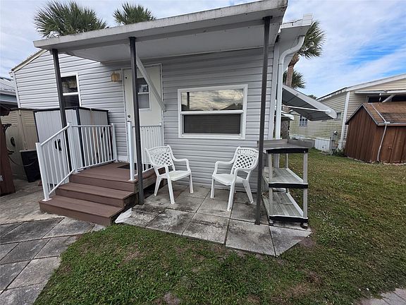 4th image of 6614 SE 54th Lane