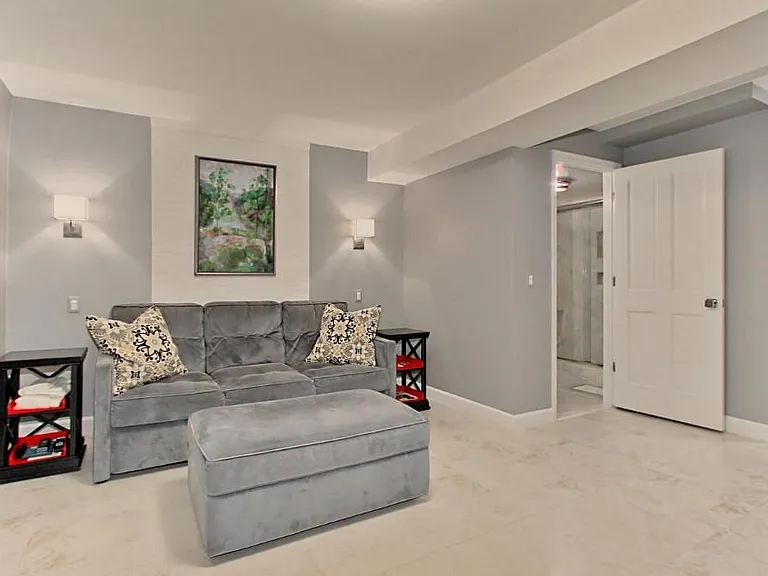 935 S Taylor St — Photo 22