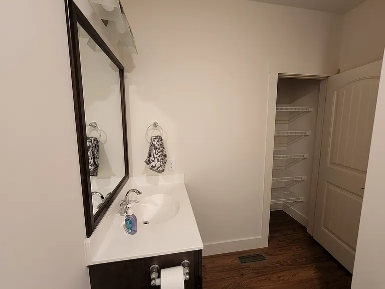 5435 Mendenhall Dr — Photo 15