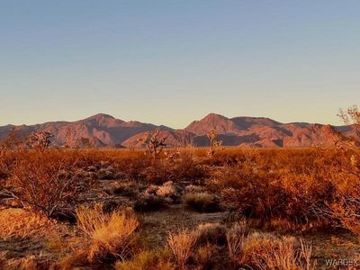 496 S Billy The Kid Rd, Yucca, AZ, 86438