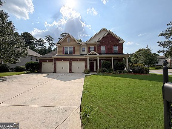 2nd image of 1970 Broadleaf Ln