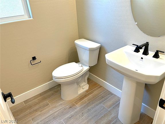 4th image of 1022 Miller Forest Ave