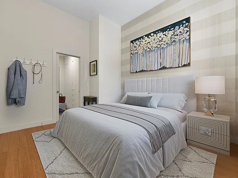 121 Portland St #202 — Photo 14