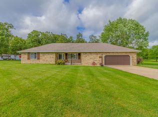 26692 Old Fern Ln, Lebanon, MO 65536