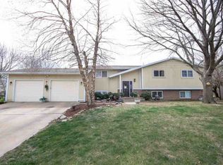 9 N Dublin Ct, Augusta, KS 67010