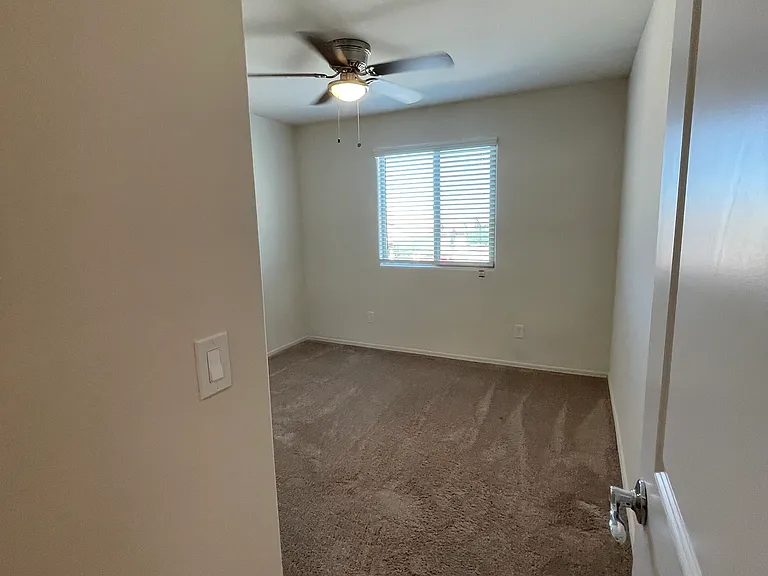 2565 N Agave Ln — Photo 33