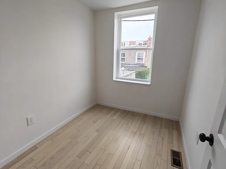 2710 S Fairhill St — Photo 8