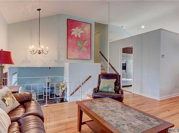5th image of 158 Kingston Blvd