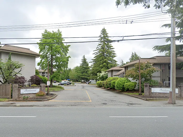 3044 Clearbrook Rd — Photo 1