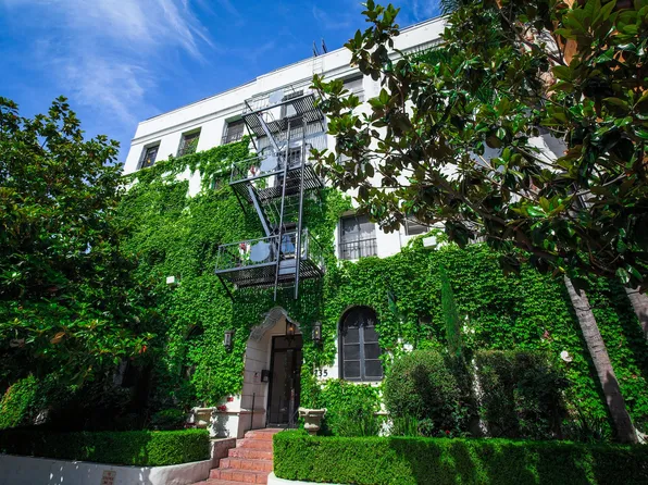 Plaza Cordova, 729-735 S Saint Andrews Pl #729-304, Los Angeles, CA 90005