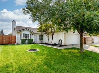 363 Shalako Dr, Oakdale, CA 95361