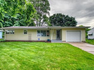 716 N Bel Ayr Dr, Waukesha, WI 53188