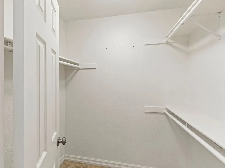 4602 Oak Climb — Photo 11