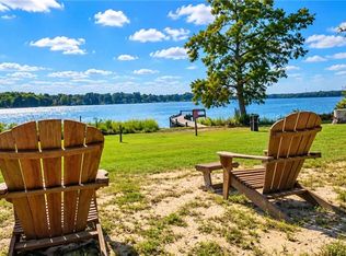 789 Coachpoint Rd, Hartfield, VA 23071