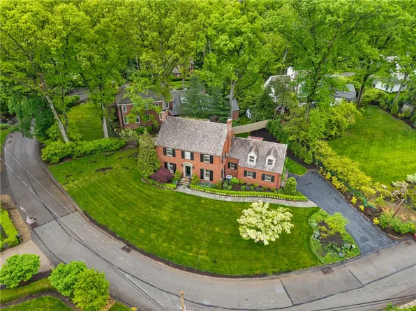 22 Windsor Rd, Pittsburgh, PA 15215