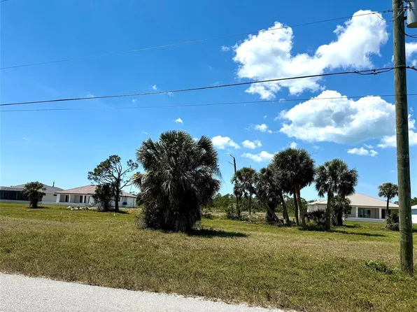 241 W Pine Valley Ln #101, Rotonda West, FL 33947