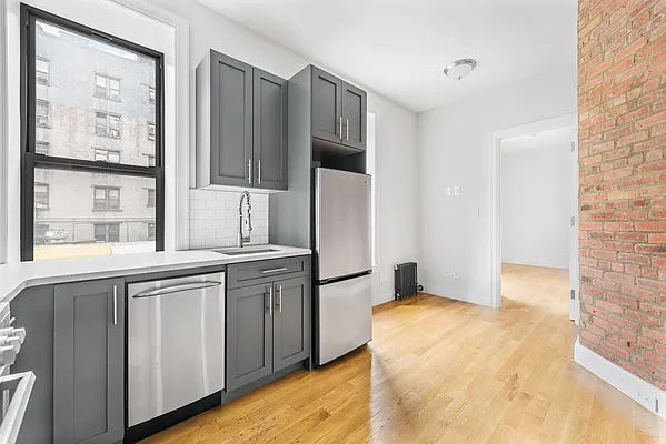 Rented by BH Brokerage Group | media 7