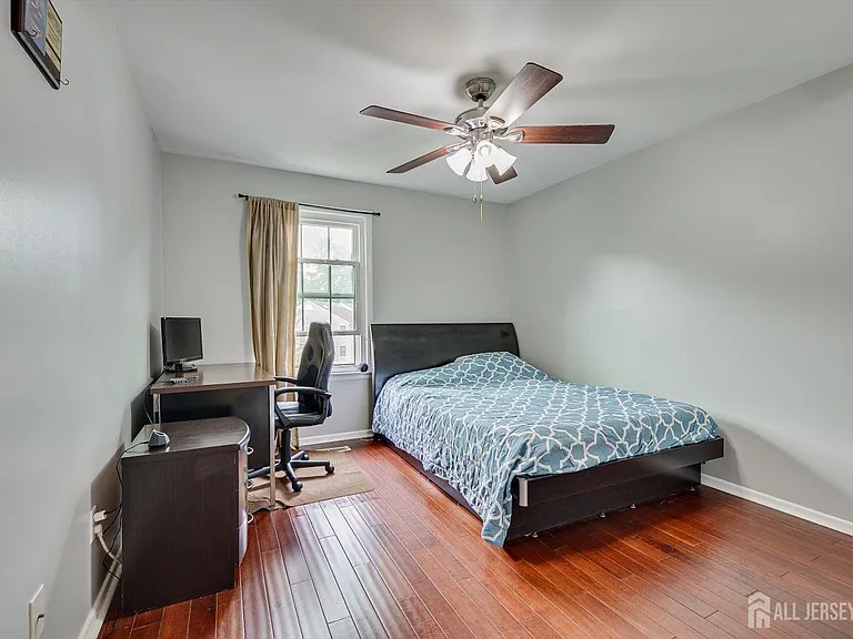4506 Stonehedge Rd — Photo 37