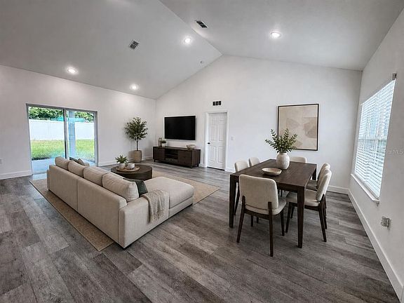 5th image of 13376 SW 49th Ave