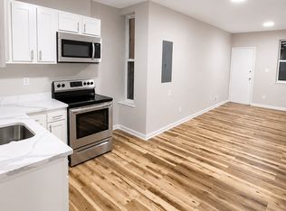 2538 E Fayette St, Baltimore, MD 21224