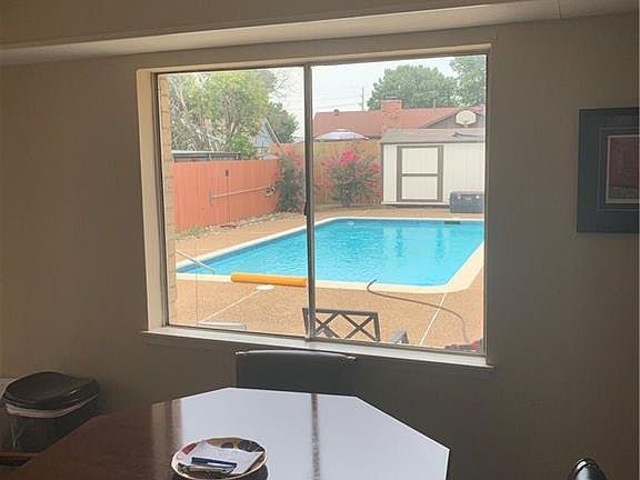 3rd image of 1344 Beechwood Dr