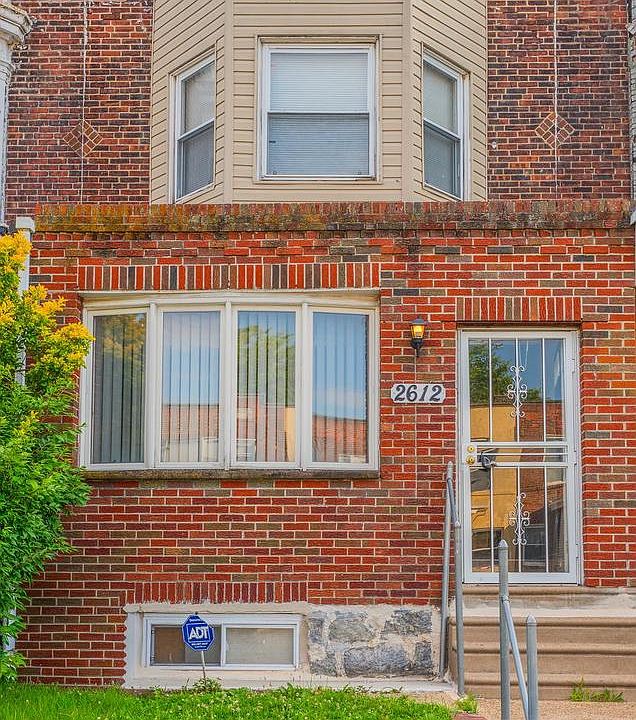 1st image of 2612 S 68th St