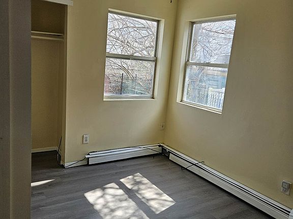 4th image of 120-65 167th St #2R