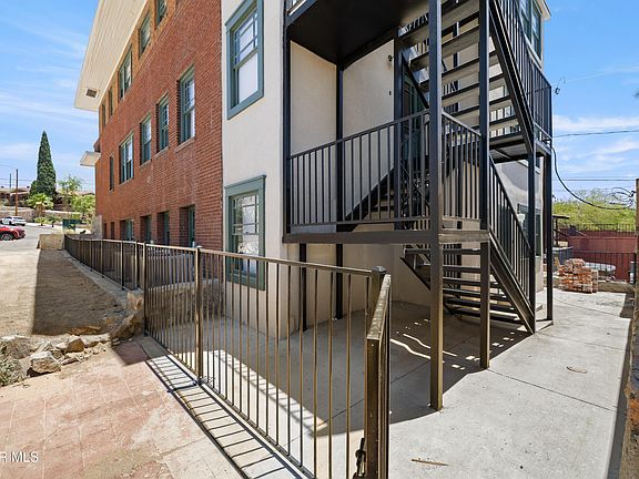 5th image of 914 W Yandell Dr #3B