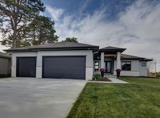 3622 S 203rd St, Omaha, NE 68130