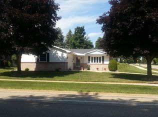 321 N West St, Portland, MI