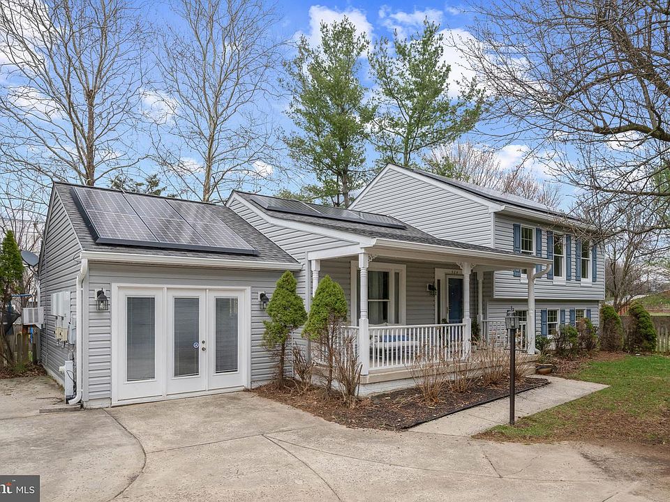 1st image of 524 Yellow Lily Ct