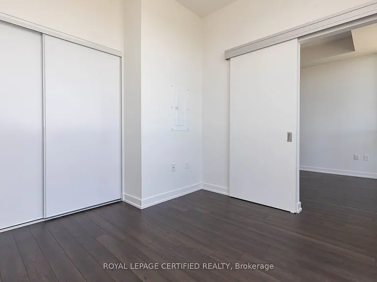 30 Ordnance St #2805 — Photo 15