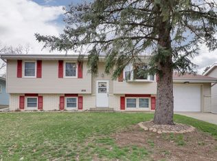 1826 Hoover Dr, Normal, IL 61761