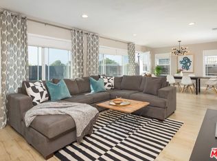 11527 S Wilton Pl, Hawthorne, CA 90250