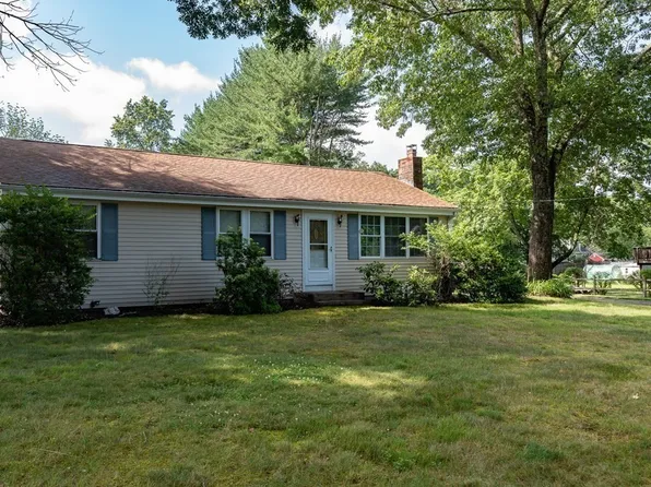 25 Heritage Dr, Attleboro, MA 02703