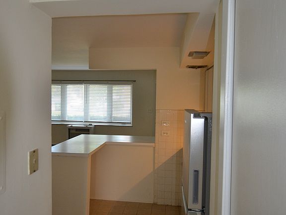 4th image of 200 Higgins Rd #A3